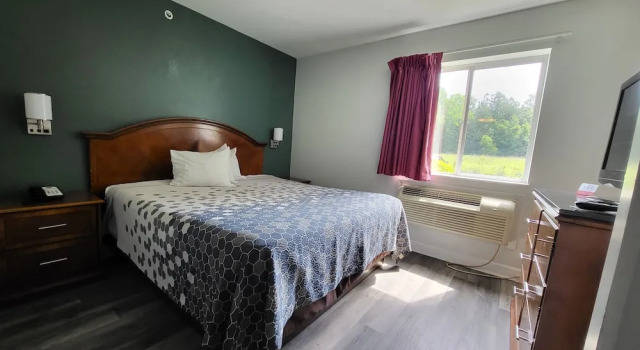 Stonewood Inn & Suites Carrollton - Smithfield, Book Hotel Carrollton Virginia