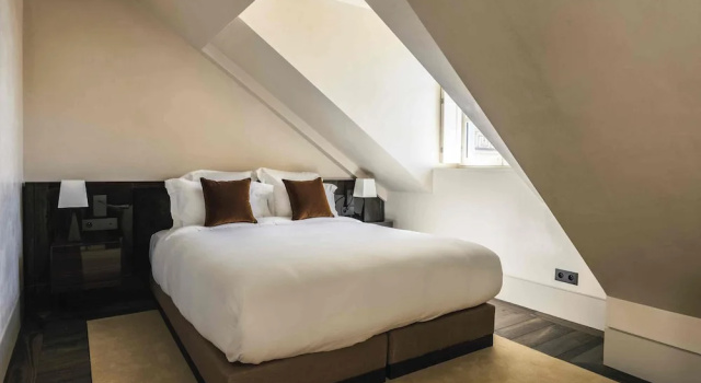 Mondovi Luxury Suites, Забронировать Апарт-отель Париж Иль-де-Франс, рядом с Станция метро Solférino