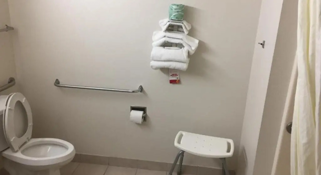 Номер Standard Super 8 by Wyndham College Station