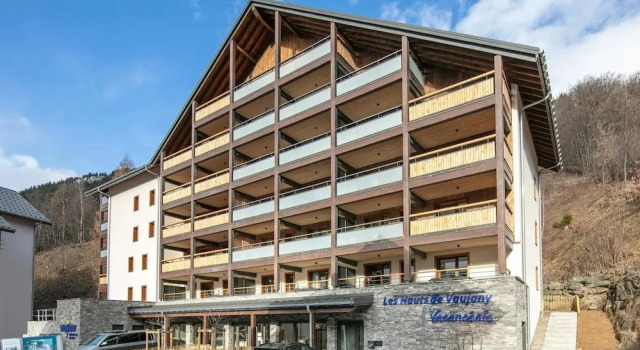 Alpine Home With Wellness Access, Book Lejlighed SPA-hoteller i Rhône-Alps, SPA