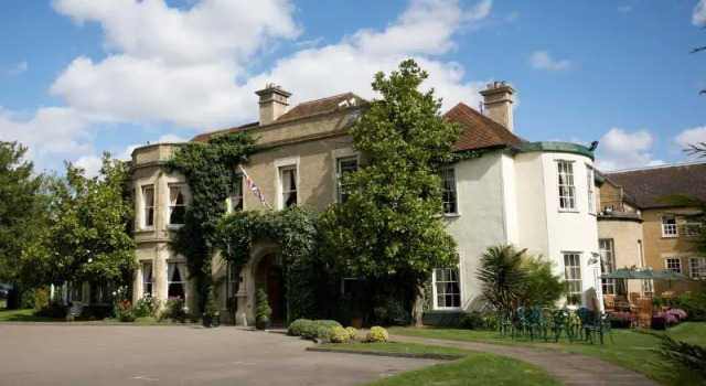 Номер Business Woodland Manor Hotel