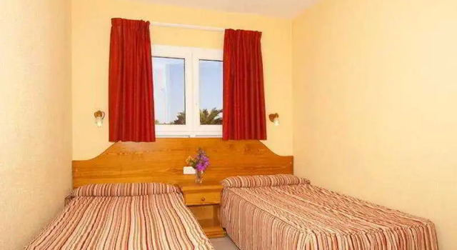 Бунгало с балконом и с видом на бассейн Bungalows Playa Limones