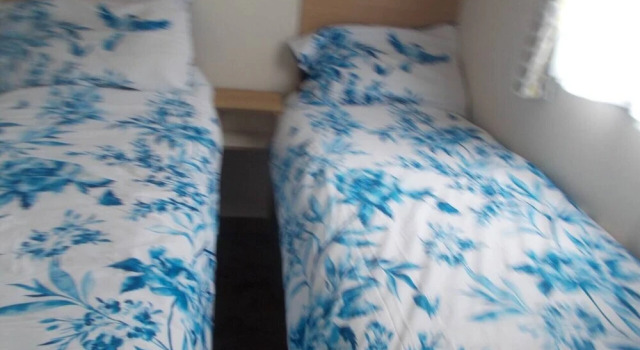 3 bed Caravan Abergel