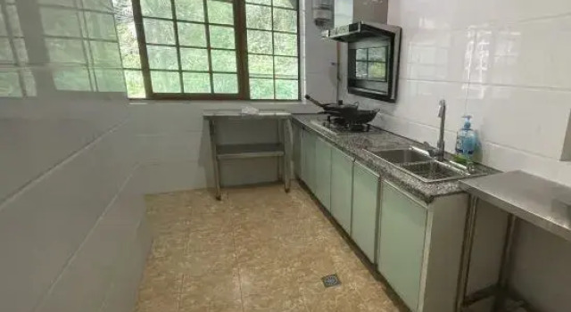 Люкс с 3 комнатами с балконом Wow. Wenxi Wawu Private Hot Spring Homestay
