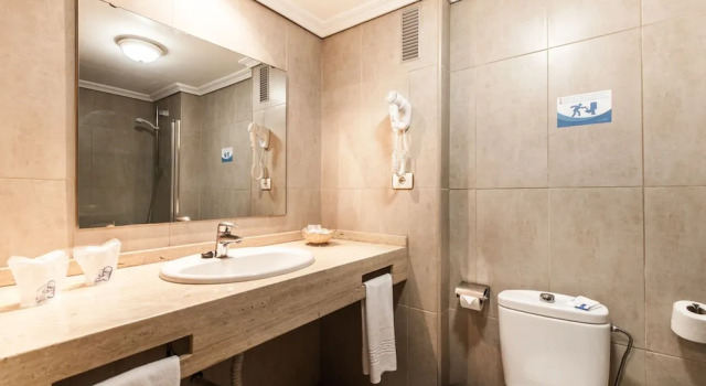 Одноместный полулюкс BLUESEA Lagos de Cesar