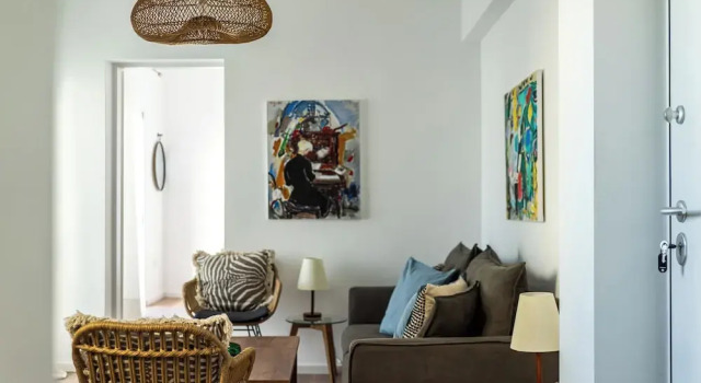 Cozy 2BR Near Metro Acropolis View