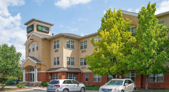 Extended Stay America Suites - Indianapolis - Airport - W Southern Ave, Prenota Hotel Hotel a Indiana con piscina, Piscina