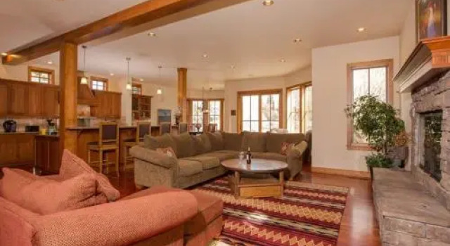 Drake Park Villa-On River-3BR/2.5B
