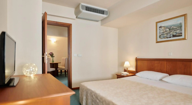 Hotel Lovran, Забронировать Отель Отели Ловран 3 звезды, 3*