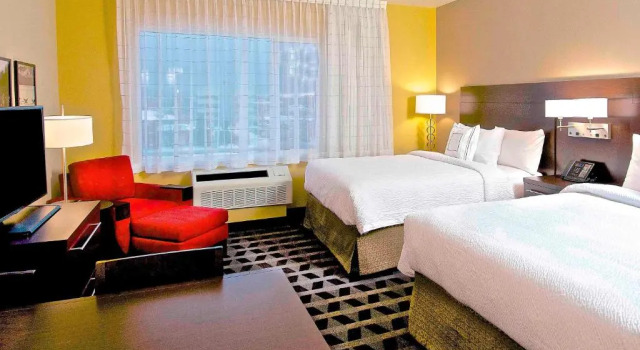 Четырёхместная студия TownePlace Suites by Marriott Anchorage Midtown