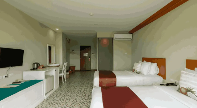 Номер Deluxe ROYAL PINEAPPLE HOTEL l a welcome to wealth and good fortune