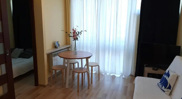 W samym Centrum na Grzybowskiej, Забронировать Апартаменты/квартира Отели Варшавы с парковкой, рядом с ОРКО Тауэр, Парковка