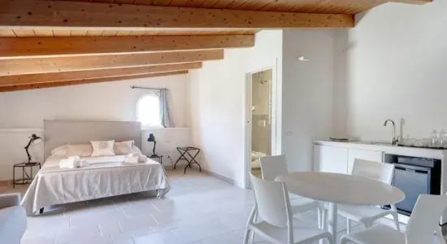 Palazzo della Torre 202– Modern Historic Apartment, Varaa Huoneisto Bari Bari Province