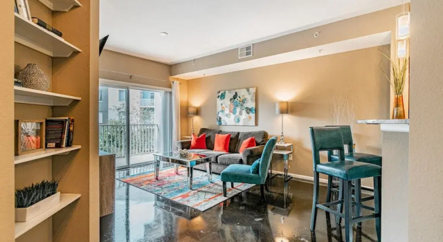 Апартаменты BC-324: Channelside Luxury Apartment
