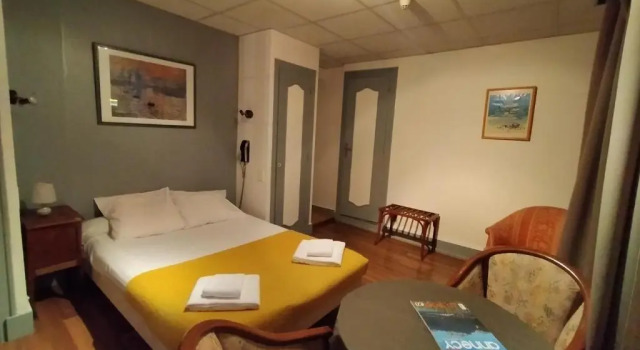 Двухместный номер Standard с видом на канал Hotel de Savoie