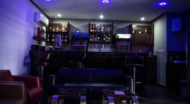 Kemas Suites, Prenota Hotel Hotel a Eti-Osa con parcheggio, Parcheggio