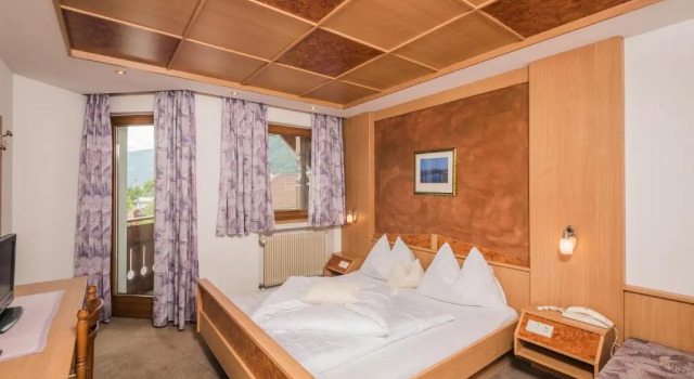 Двухместный номер Standard с балконом Schmalzlhof Hotel & Apartments