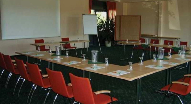 Märkisches Tagungshotel, Book Hotel Zossen Brandenburg