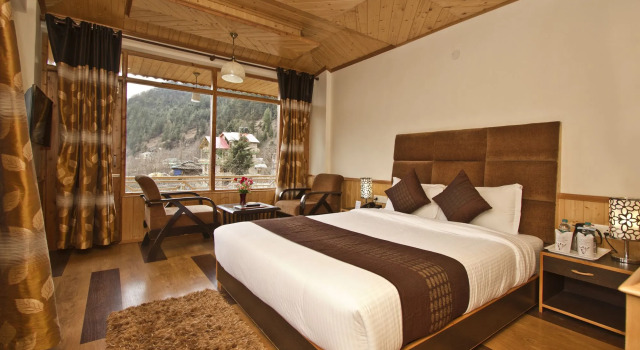 Victory Resorts, Забронировать Отель Отели Манали с бассейном, Бассейн