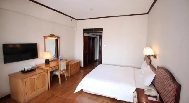 Двухместный номер Standard Guangzhou Hotel
