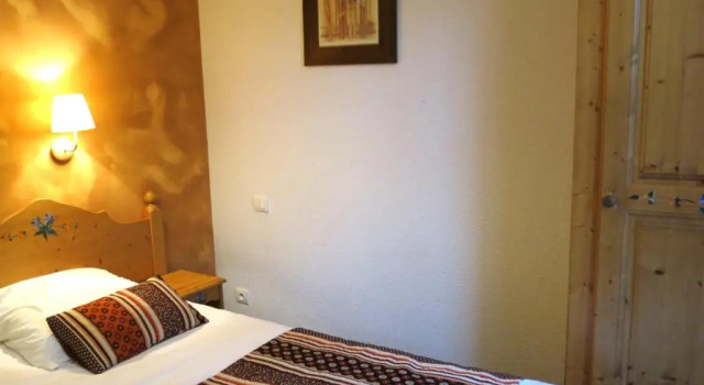 Номер Standard Logis Hôtel Les Peupliers