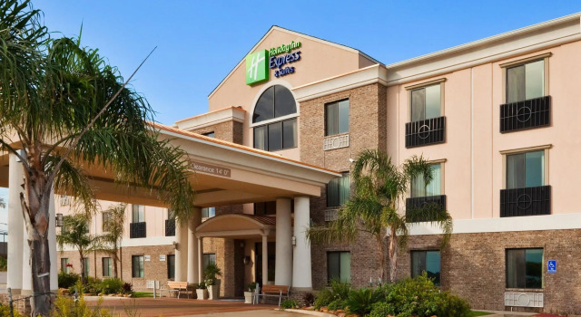 Номер Standard Holiday Inn Express Hotel and Suites Fairfield-North by IHG