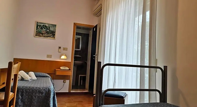 Номер Standard с балконом Hotel Nives