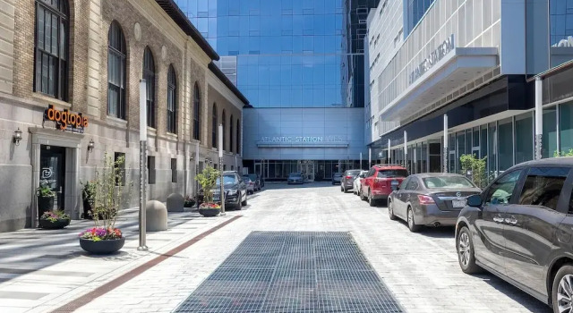 Atlantic Station West - 16K, Забронировать Апартаменты/квартира Апартаменты Стэмфорд, рядом с Железнодорожная Станция Metro-North, Апартаменты/квартира