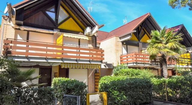 Villa Riviera by the Sea, Забронировать Отель Линьяно-Ривьера Линьяно-Саббьядоро
