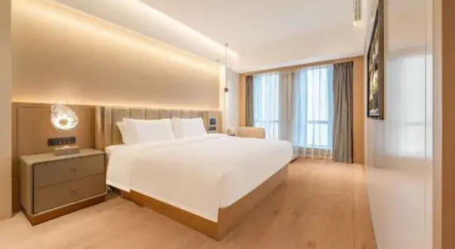 Люкс Executive Bolinghui Hotel (Chengdu Panda Base West Gate Subway Station Store)
