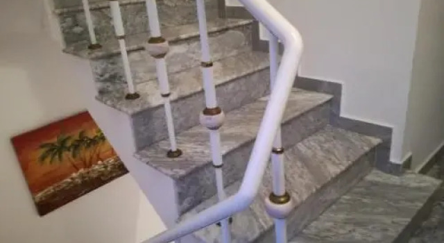 Tzonevi Guest House