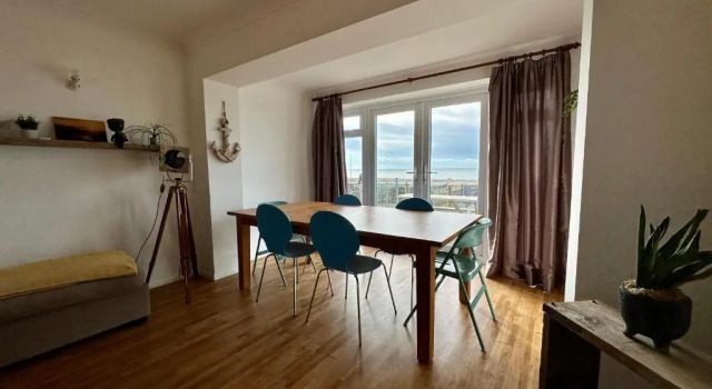 Коттедж Seaview Beach house stones throws from the sea By Air Premier