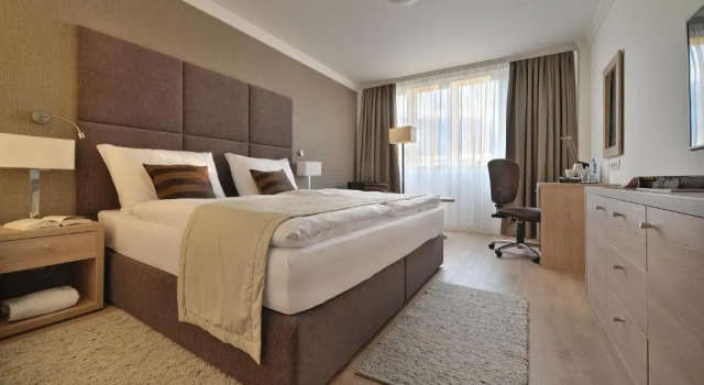Двухместный номер Deluxe Apollo Hotel Bratislava