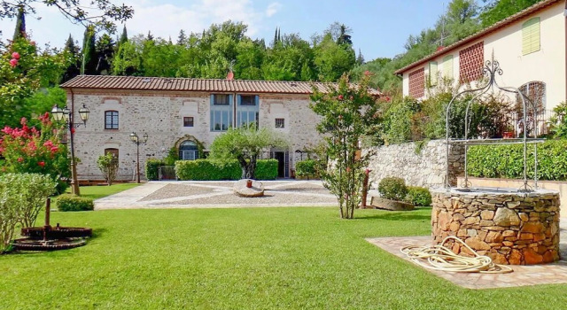 Awesome Apartment in Corsanico-bargecchia With Wifi, 2 Bedrooms and Outdoor Swimming Pool, Забронировать Апартаменты/квартира Корсанико-Барджеккья Версилия