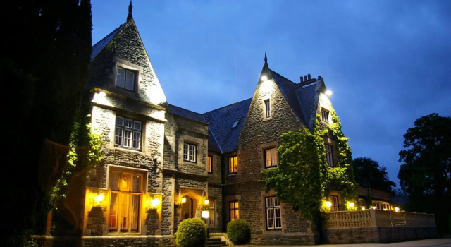 Maenan Abbey Hotel, Book Hotel Hoteller i Henryd med parkering, Parkering