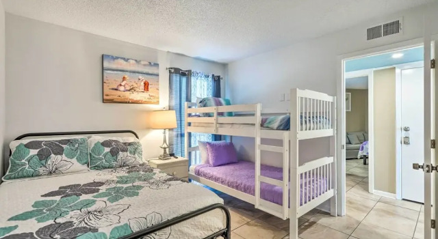 Апартаменты Chic PCB Condo w/ Pool Access + Beachfront Balcony
