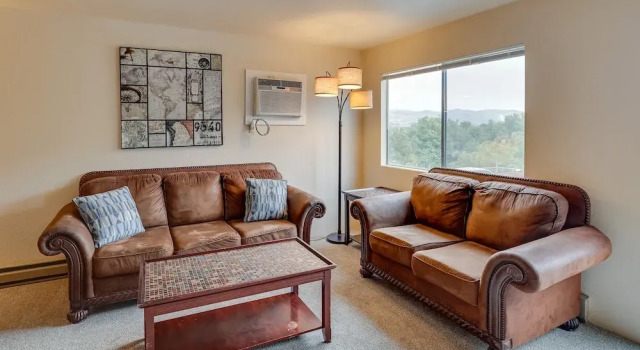 Апартаменты с 2 комнатами с балконом Lewiston Vacation Rental w/ Nearby River Access!