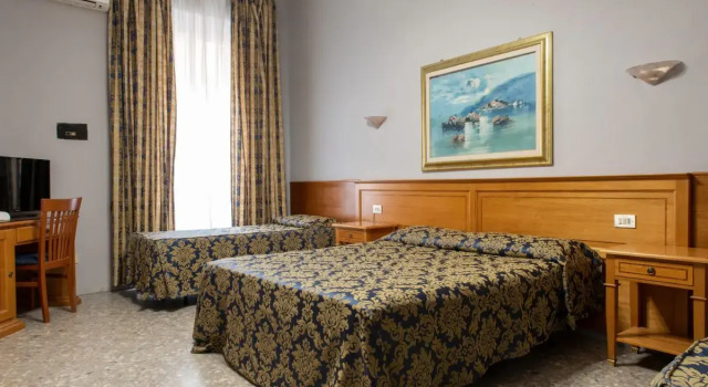 Четырёхместный номер Standard Hotel Philia