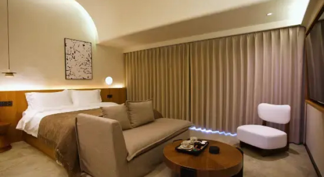 Люкс Zhina South China Sea View Hotel (Lingshui Nanwan Monkey Island Branch)