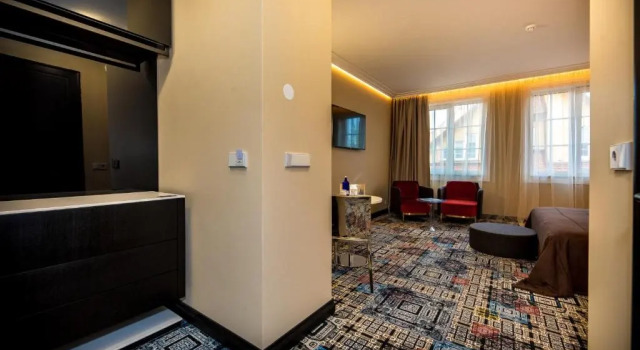 Номер Standard Отель Amsterdam Plaza