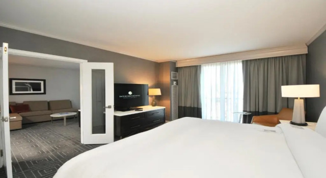 Двухместный люкс c 1 комнатой с балконом InterContinental Kansas City at the Plaza by IHG