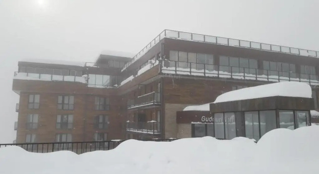 Gudauri Hotel Loft Apartment 323, Забронировать Апартаменты/квартира Отели Гудаури с бассейном, Бассейн
