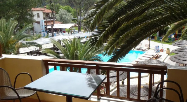 Семейные апартаменты c 1 комнатой Vergos Hotel
