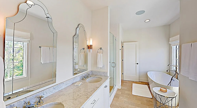 All-suite Townhome W/ Designer Furnishings 3 Bedroom Townhouse, Book Feriehus Villaer i Nashville, Villa