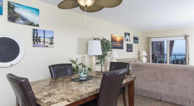 Suntide II 208 by Padre Island Rentals, Varaa Huoneisto Hotellit Padre Island uima-altaalla, Uima-allas