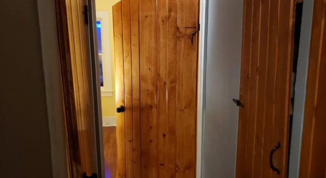 Amazing 5 Bedroom Downtown Ferndale House