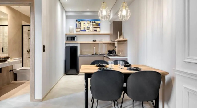 Полулюкс Deluxe Muse Urban Suites