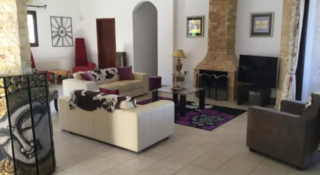 Villa Unique private villa, sea views, total privacy, 25 mins from Paphos