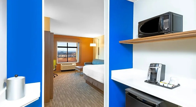 Двухместный номер Standard с видом на горы Holiday Inn Express & Suites St George North - Zion