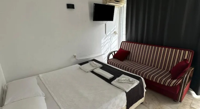Трёхместный семейный номер Standard Adasea Hotel